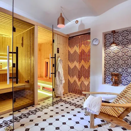 Sloneczna & Sauny Villa *