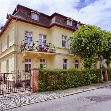 Sloneczna & Sauny Willa Kudowa-Zdrój