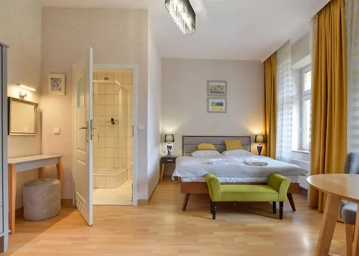 Sloneczna & Sauny Villa